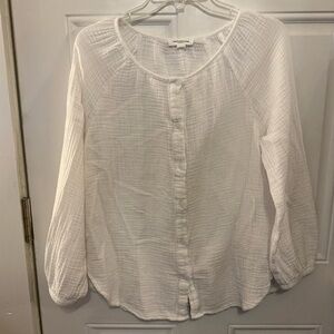 beachlunchlounge White Button-Down Shirt